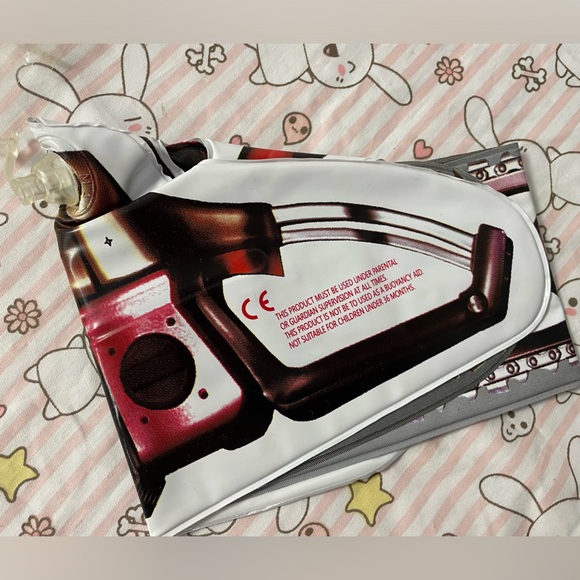 Lollipop Chainsaw Promo Items Inflatable Chainsaw and Metal Nick Head Keychain - Picture 6 of 16